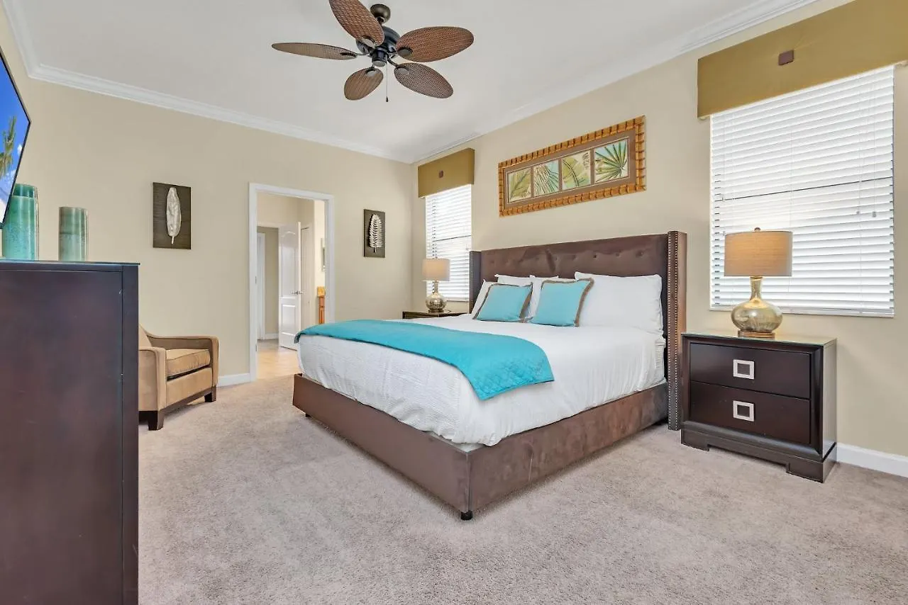 Warm And Inviting Family Villa Themed Rooms Movie Room And Upstairs Entertainment Loft Four Corners 度假居