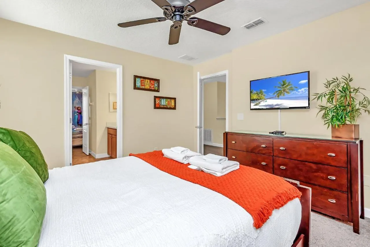 Warm And Inviting Family Villa Themed Rooms Movie Room And Upstairs Entertainment Loft Four Corners