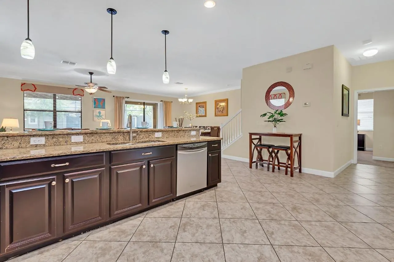 Warm And Inviting Family Villa Themed Rooms Movie Room And Upstairs Entertainment Loft Four Corners 0*,