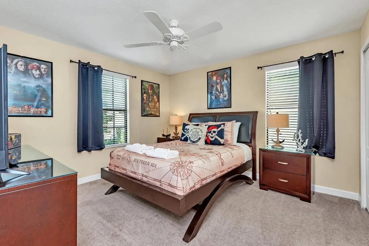 度假居 Warm And Inviting Family Villa Themed Rooms Movie Room And Upstairs Entertainment Loft Four Corners